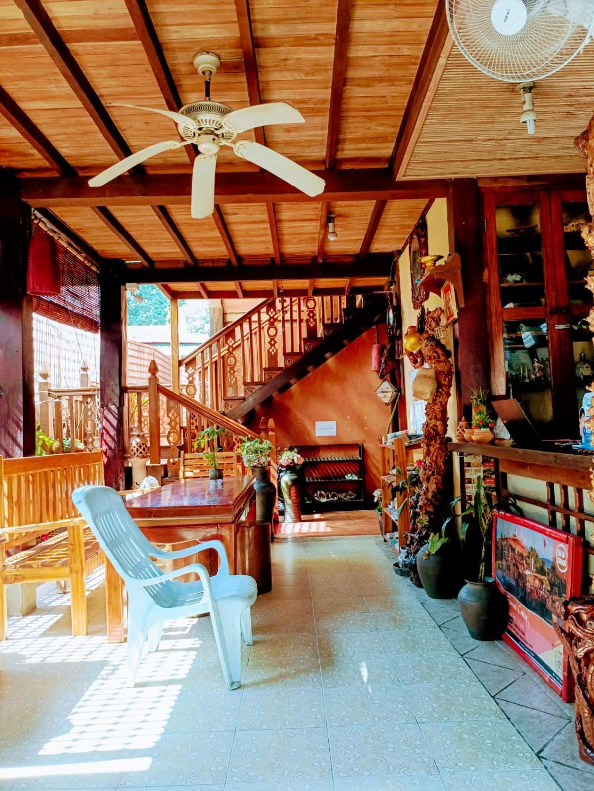 Ireenkevin Guesthouse Luang Prabang Exterior foto